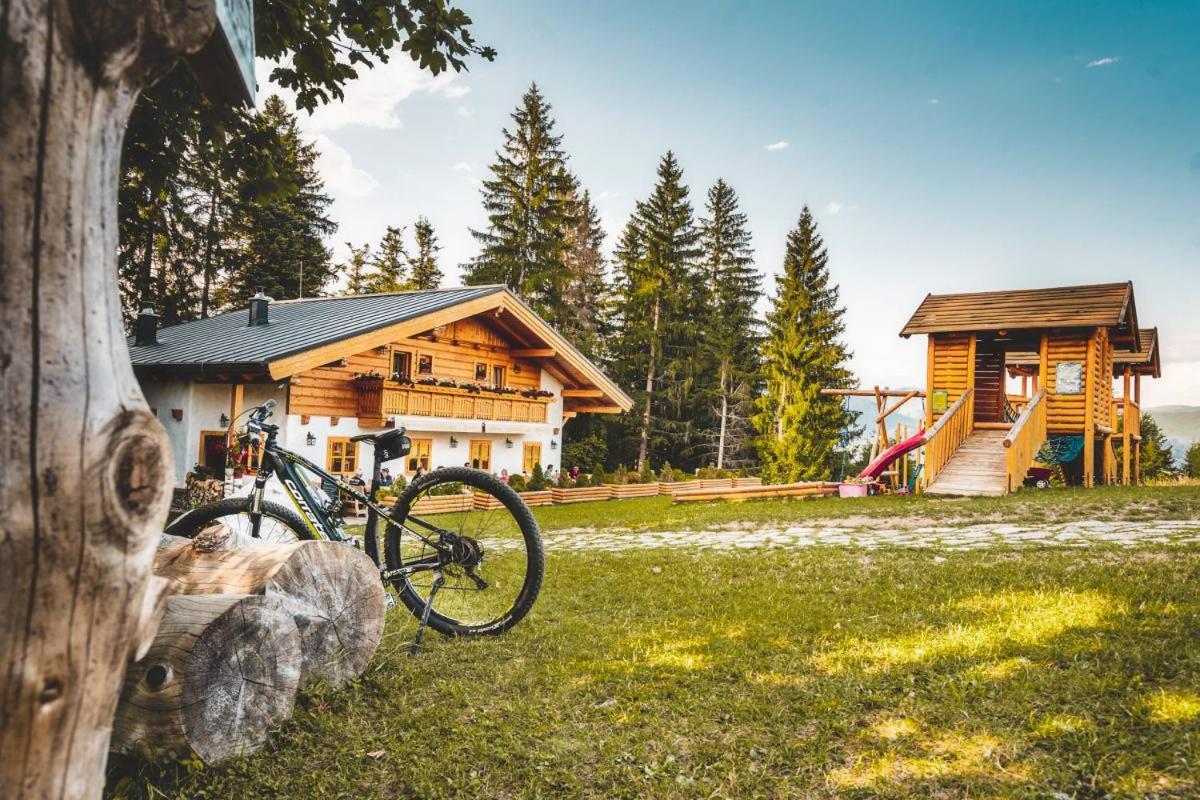 Resort Biela Skala - Chata Chopok Jasna Juh Bystra Luaran gambar